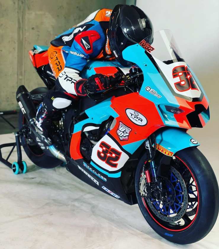 チーム ペデルチーニ ビニャーレス カワサキ スーパーバイク