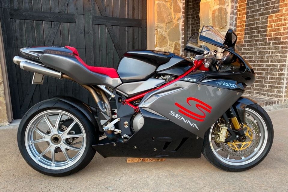 MV Agusta F4 Senna : l’un des 300 exemplaires est mis aux enchères Ritratto di GPone