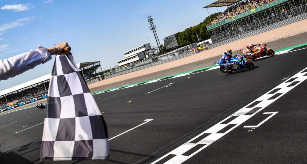 MotoGP, GP de Grande-Bretagne, Silverstone : horaires TV sur Sky et TV8, en streaming sur DAZN Ritratto di GPone