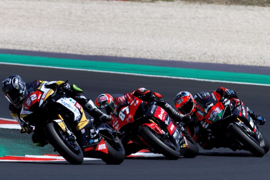 CIV : premières balles de match pour Michele Pirro en SBK et Matteo Vannucci en ES300 Ritratto di Andrea Periccioli