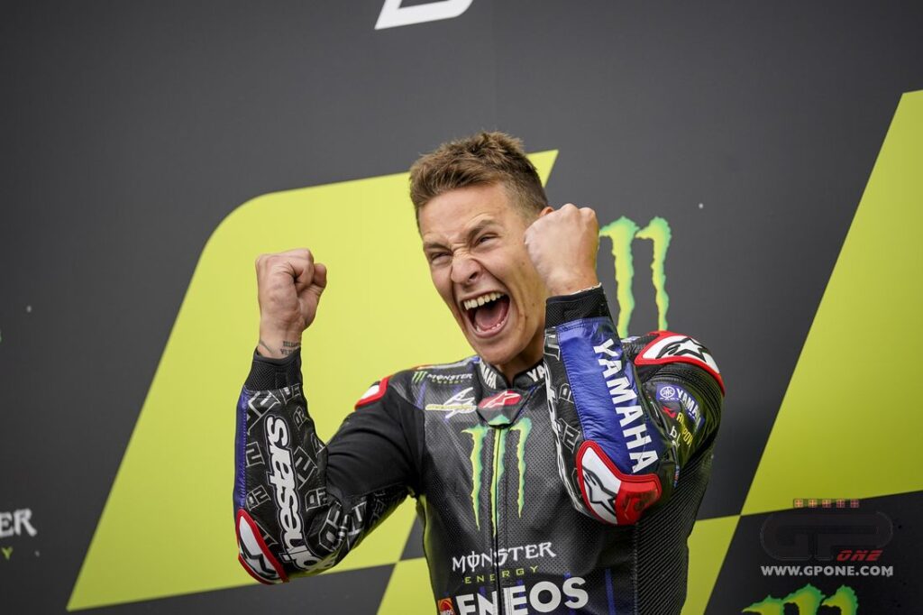 MotoGP, Quartararo : “Est-ce qu’ils ont dit que je ressentirais la pression ? C’est le contraire” Ritratto di Matteo Aglio