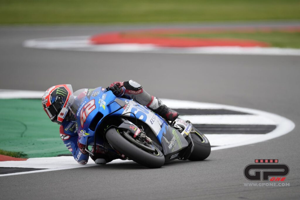 MotoGP, Rins : “Je m’attendais à ce podium, ça a été une année difficile” Ritratto di Andrea Scalera