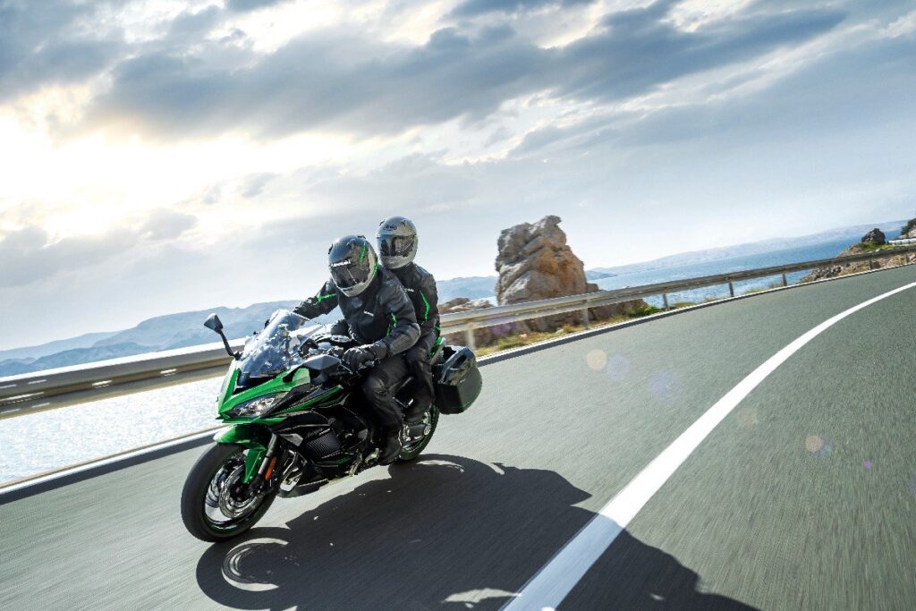 Kawasaki Ninja 1000SX 2022, le meilleur d’une voiture de sport et d’un tourer Ritratto di Alessandro Da Rin Betta