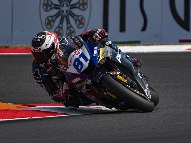 SBK, SSP600, Gonzalez s’impose à Magny-Cours. Peur pour Bernardi et Cluzel Ritratto di GPone