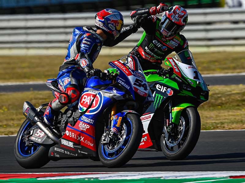 SBK, Razgatlioglu pénalisé : il perd la victoire de la SP Race ! Ritratto di GPone