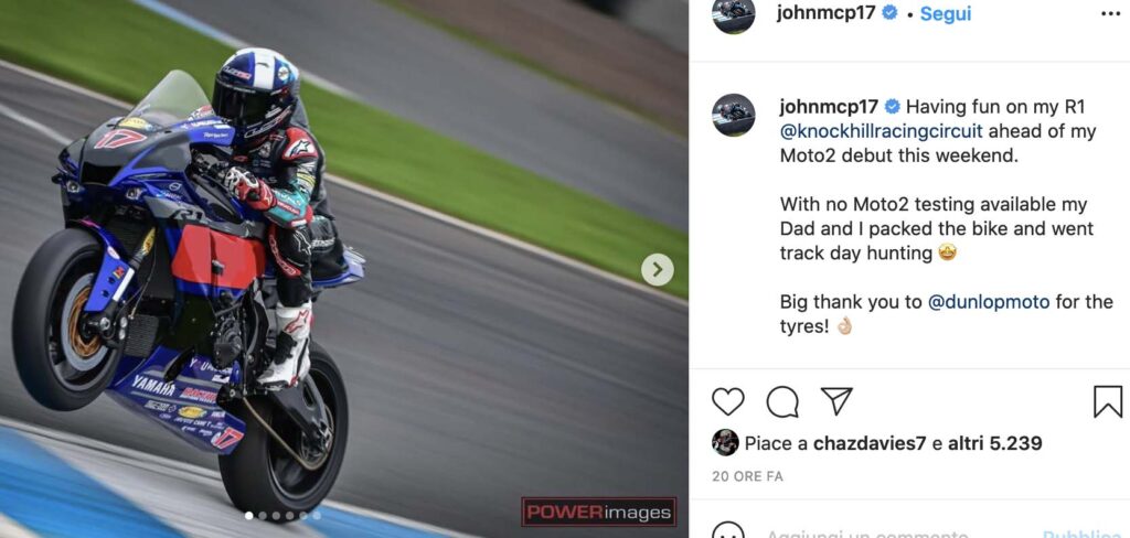 John McPhee, s’entraînant à Knockhill pour ses débuts en Moto2 Ritratto di GPone