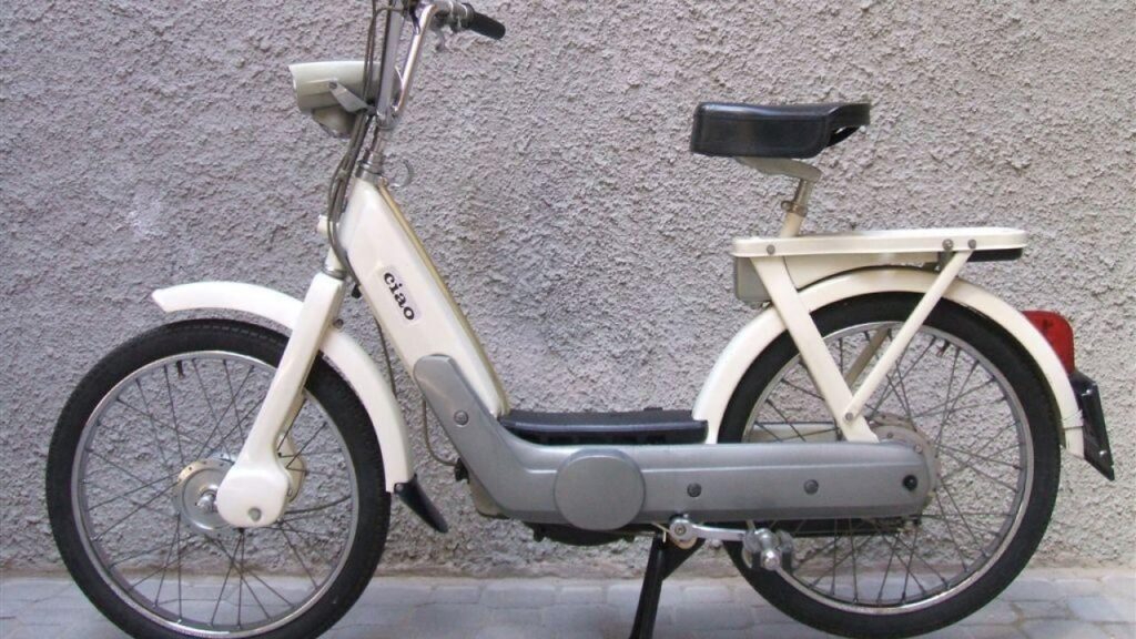 Piaggio Ciao : la légendaire “moto” devient un e-bike Ritratto di GPone