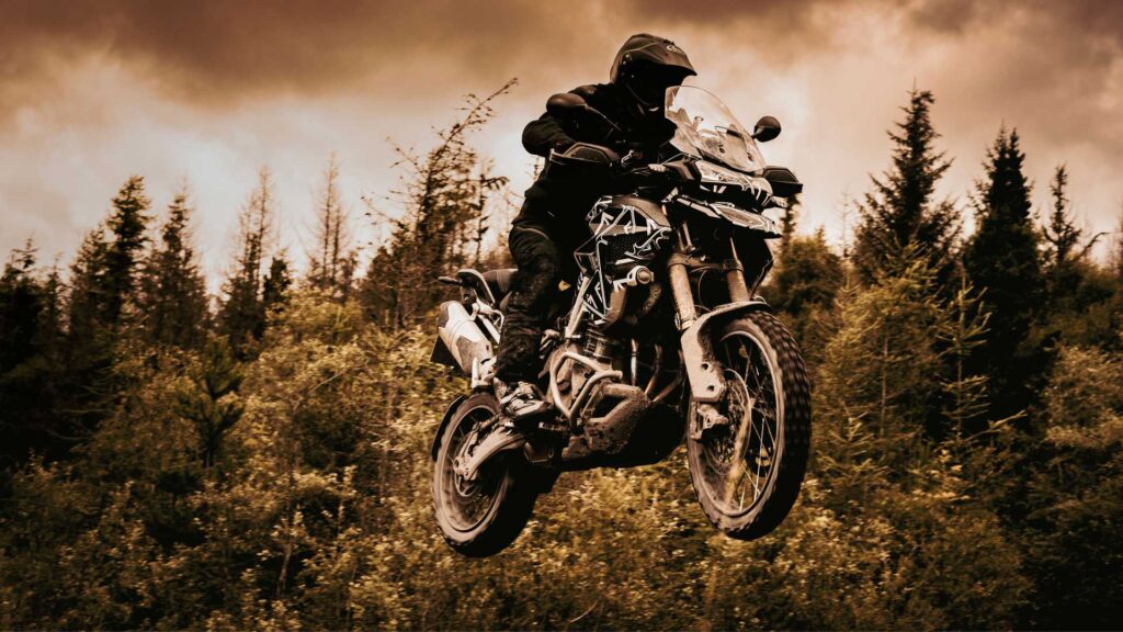 Triumph Tiger 1200, le nouveau maxi enduro anglais prend son envol
