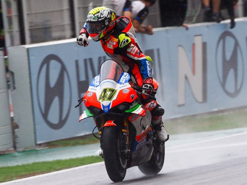 SBK, Bassani : “J’ai l’impression que Superman, Toprak et Rea je ne pouvais que les défier à Play” Ritratto di Mattia Fundaró