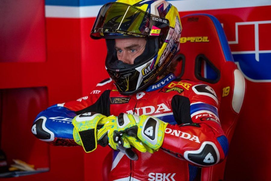 SBK, Bautista : “Je me fiche des crashs, cette année j’en connais les raisons” Ritratto di Mattia Fundaró