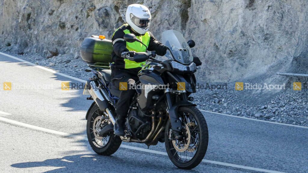 Triumph Tiger 1200 2022 : picoré sur la route… “Sans voiles” Ritratto di GPone
