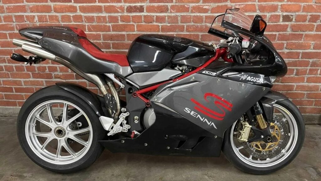 MV Agusta F4 1000 Senna : une des 300 unités mise aux enchères Ritratto di Fabio Caliendo