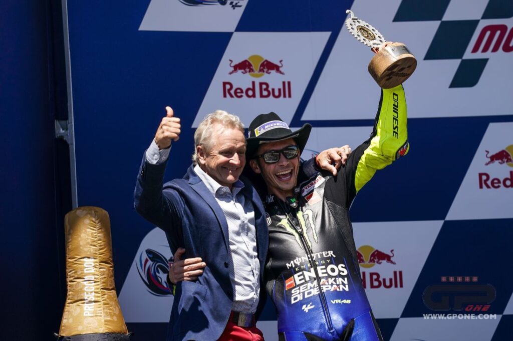 Schwantz : « Rossi continuera à dominer le MotoGP même depuis les tribunes » Ritratto di GPone