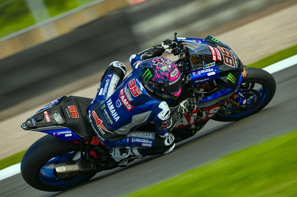 SBK, BSB Donington : la démonstration de force de Tarran Mackenzie en Course 2 Ritratto di Andrea Periccioli