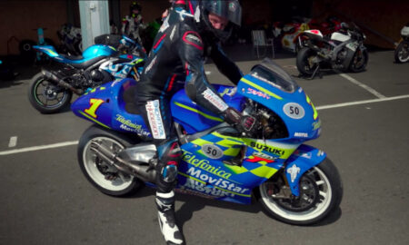 MotoGP, Le cri du 2 temps : Taylor Mackenzie à bord de la Suzuki 500 de Roberts Jr