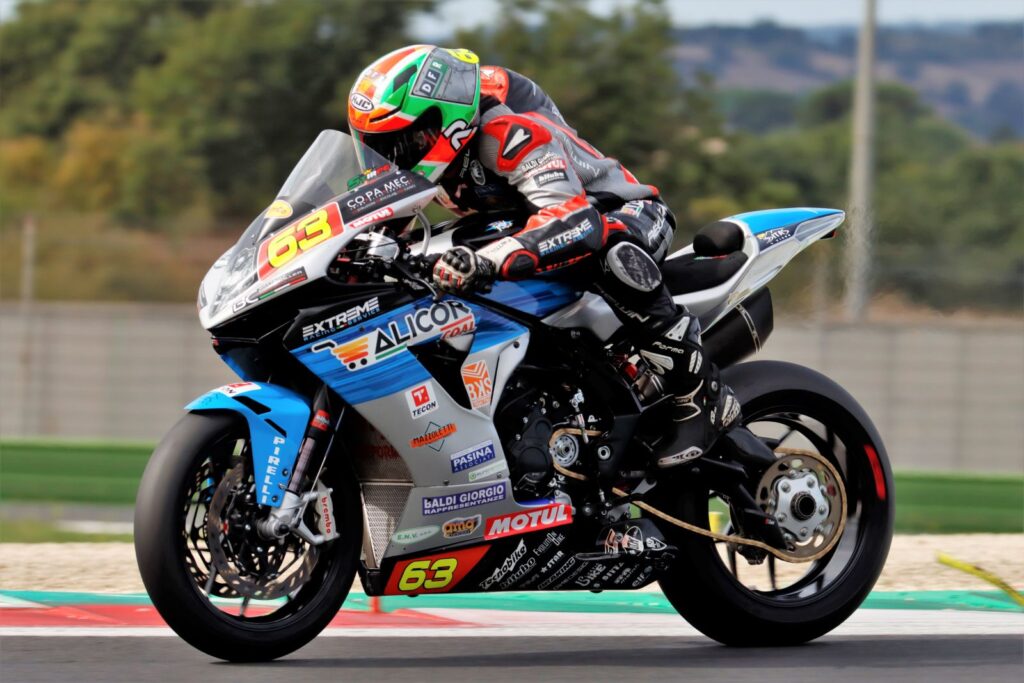 SBK, Stirpe amène MV au succès à Vallelunga, la magie de Bartolini en Moto3 Ritratto di Andrea Periccioli
