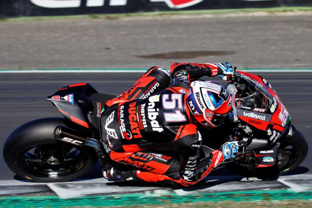 Spectacle au CIV SBK à Vallelunga: Pirro s’est moqué de Delbianco pour 5 millièmes Ritratto di Andrea Periccioli