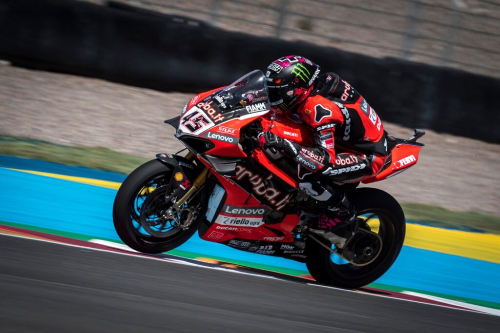 SBK, Redding voit Red : il est pole Ducati à San Juan, 2e Toprak, 3e Bassani Ritratto di Riccardo Gugliemetti