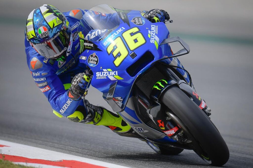 MotoGP, Mir et Rins : l’absence de Brivio s’est fait sentir, on ne peut plus respirer le même air Ritratto di Andrea Scalera