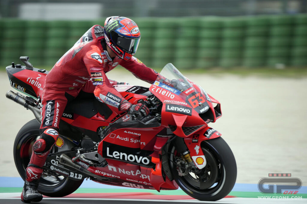 MotoGP, Super Bagnaia : troisième pole consécutive ! A Austin Quartararo prend la 2e, Marquez 3e Ritratto di Marco Caregnato