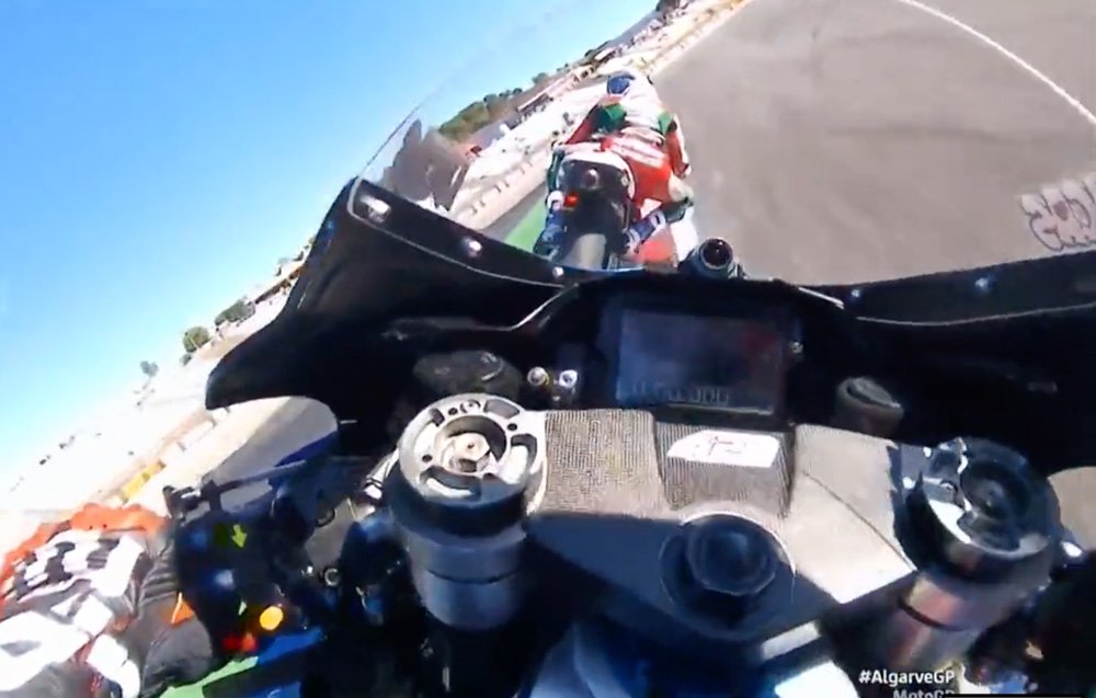 VIDÉO – Une nouvelle caméra en MotoGP pour monter sur la Suzuki de Rins Ritratto di GPone