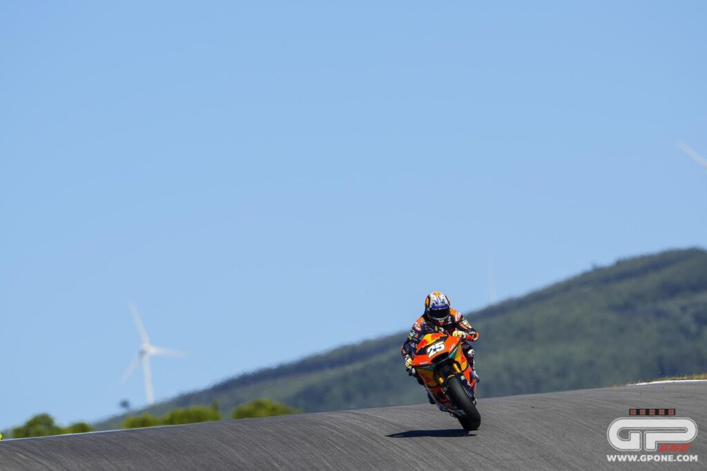Moto2, Portimao, FP3 : Raul Fernandez est le plus rapide devant Gardner et Bezzecchi Ritratto di Nicole Facelli