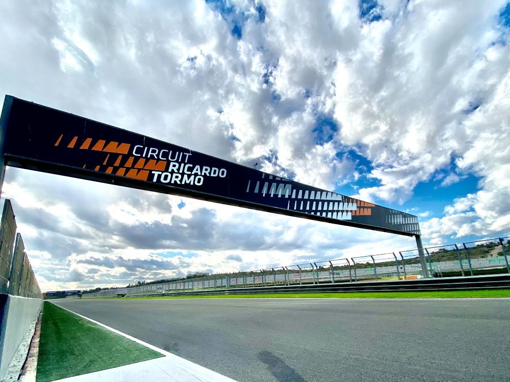 MotoGP, GP de Valence : horaires en TV sur Sky et TV8, et en streaming sur DAZN Ritratto di Riccardo Gugliemetti