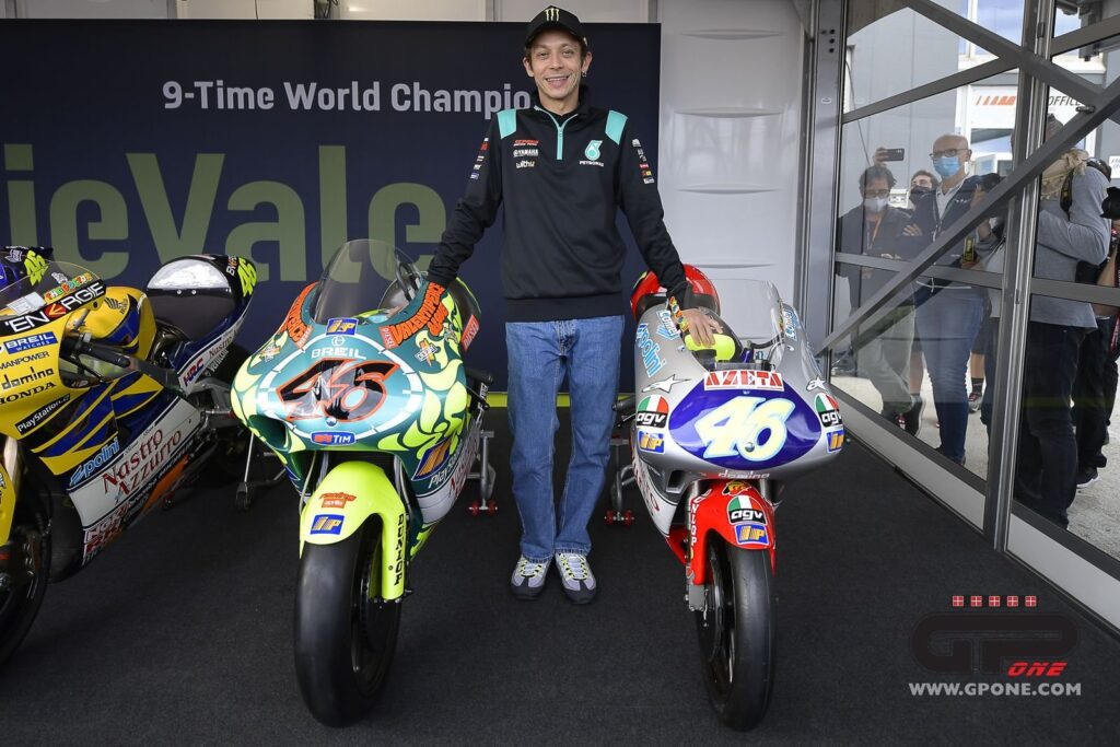 MotoGP, VIDEO la dernière conférence de Valentino Rossi à Valence Ritratto di GPone