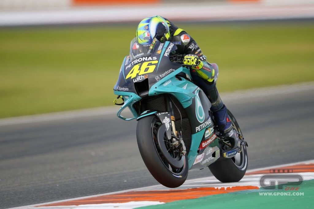 MotoGP, Rossi : “personne ne m’attendra dimanche, s’ils le font, je paierai pour une fête” Ritratto di Paolo Scalera