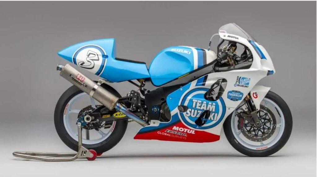 Team Classic Suzuki GSX-R750 SRAD : opération vintage Ritratto di GPone