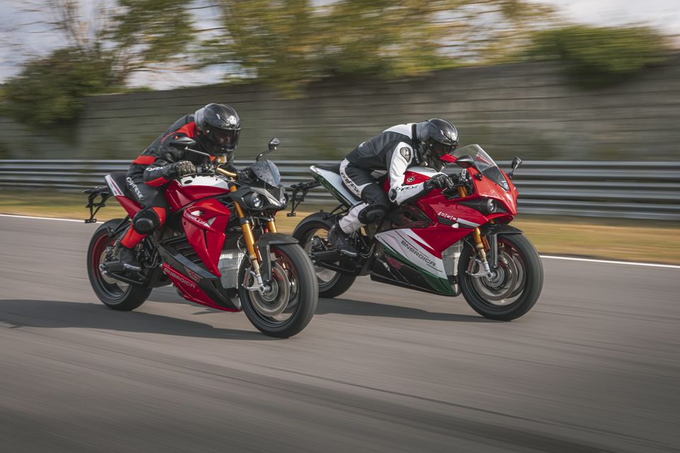 Eicma 2021 – Energica est la nouvelle gamme 2022 entre supersport et nude Eicma 2021 - Energica est la nouvelle gamme 2022 entre supersport et nude