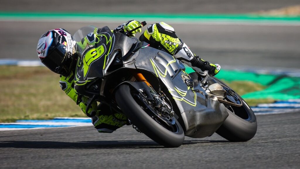 SBK, Bautista et la Panigale V4 à une demi-seconde de la Ducati MotoGP de Pirro à Jerez Ritratto di Riccardo Gugliemetti