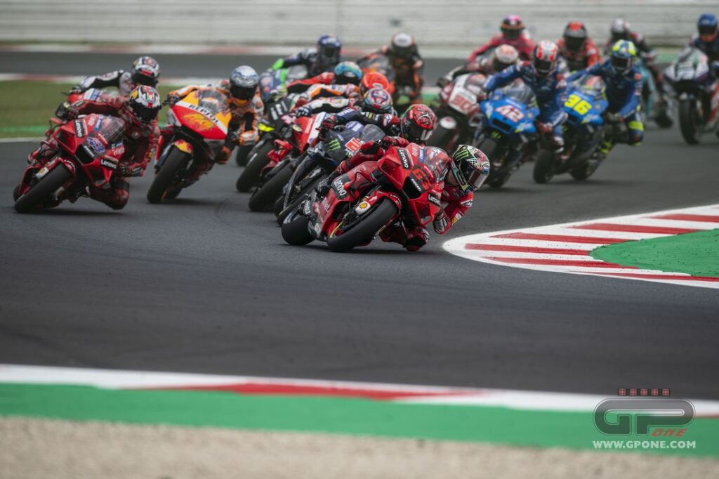 Le MotoGP aura “son” Drive to Survive : sur Amazon Prime Video en 2022 Ritratto di GPone