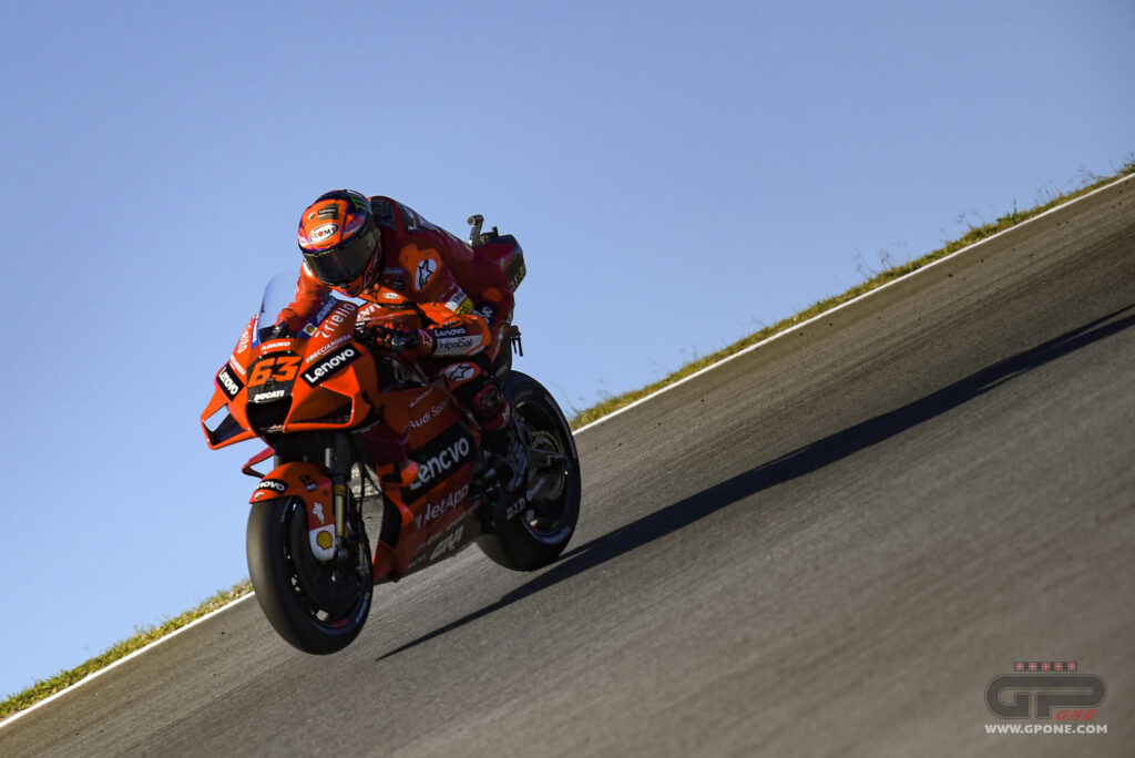 MotoGP, Bagnaia frotte Quartararo pour un millième : son FP3 à Portimao, 3e Mir Ritratto di Marco Caregnato