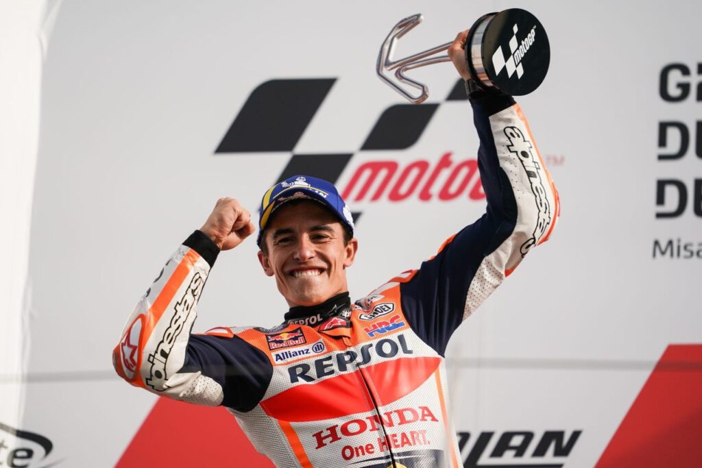 MotoGP, Rester à flot avec un bras : le secret de Marc Marquez Ritratto di Marco Caregnato