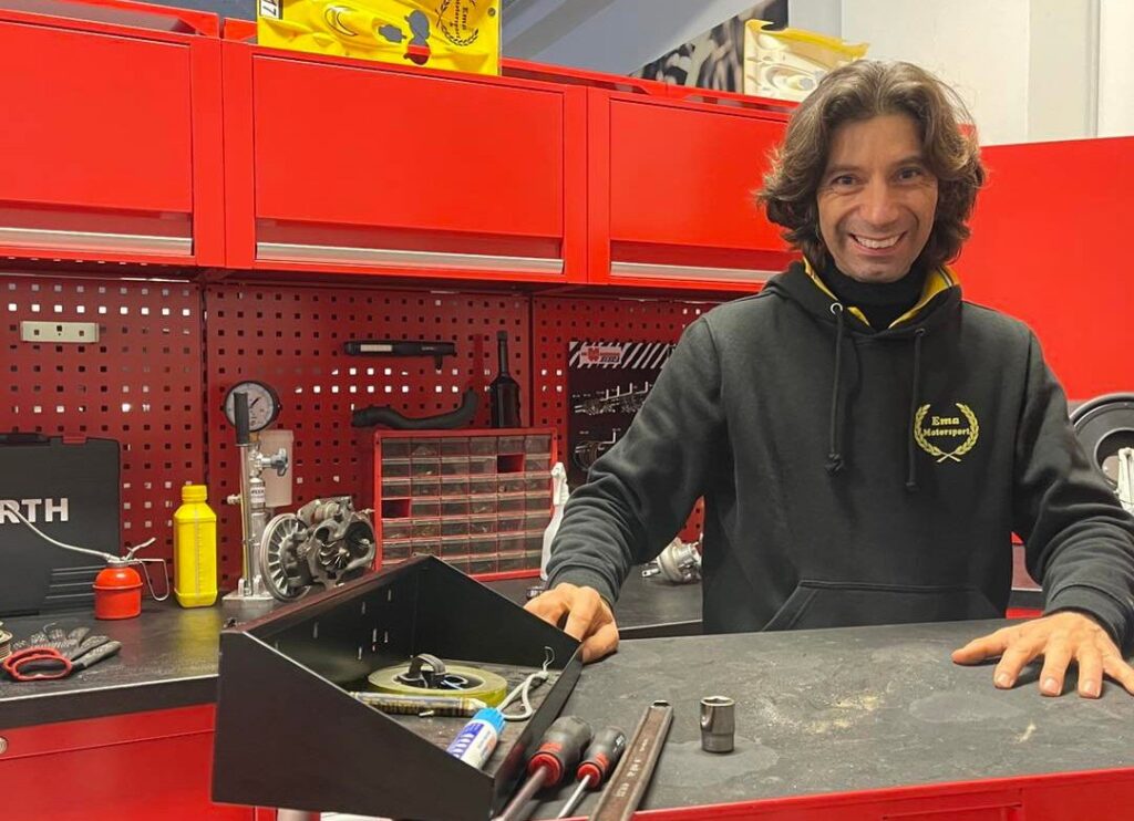 Emamotorsport, le mécanicien influenceur, est parti Ritratto di GPone
