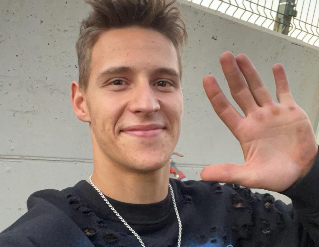 MotoGP, Fabio Quartararo : un fan de plus pour Lewis Hamilton à Abu Dhabi Ritratto di GPone