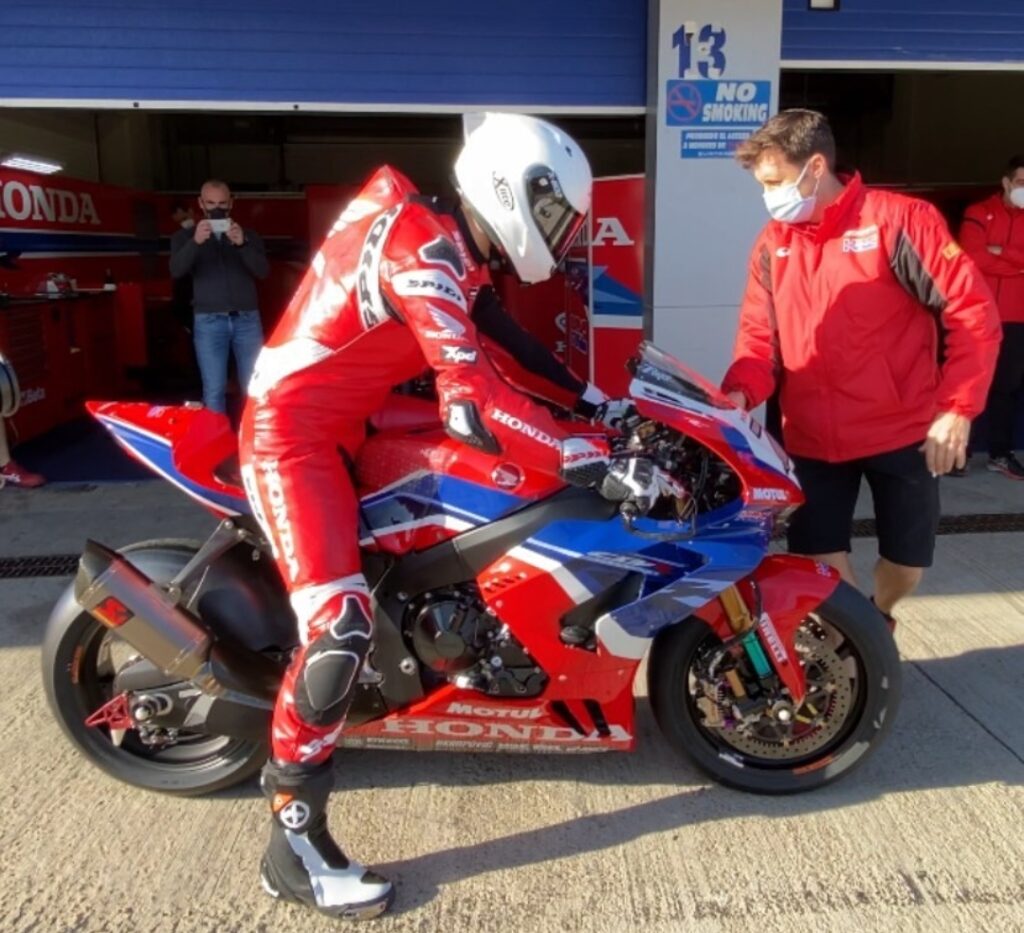 SBK, Iker Lecuona fait ses débuts en Superbike sur Honda dans les tests de Jerez Ritratto di Riccardo Gugliemetti