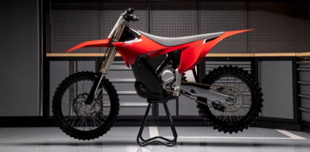 Stark Varg, le premier vélo de motocross électrique 80cv sans compromis
