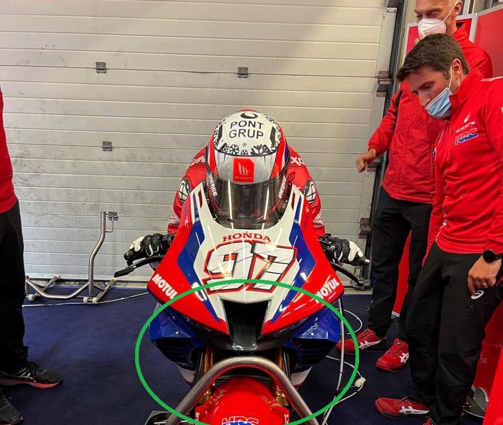 SBK, Surprise Honda à Jerez : Lecuona et Vierge avec suspension Showa Ritratto di Riccardo Gugliemetti