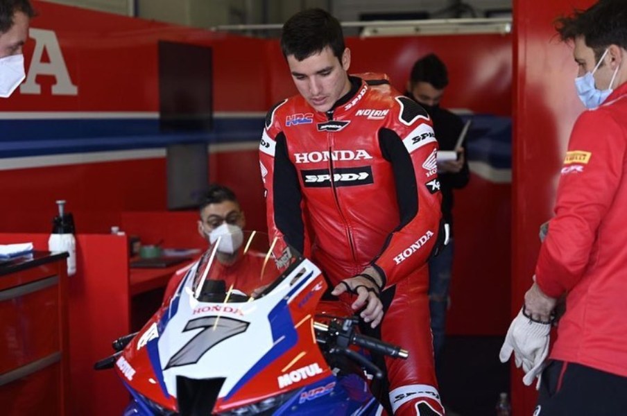 SBK, Highside violente pour Iker Lecuona avec Honda à Jerez Ritratto di Riccardo Gugliemetti