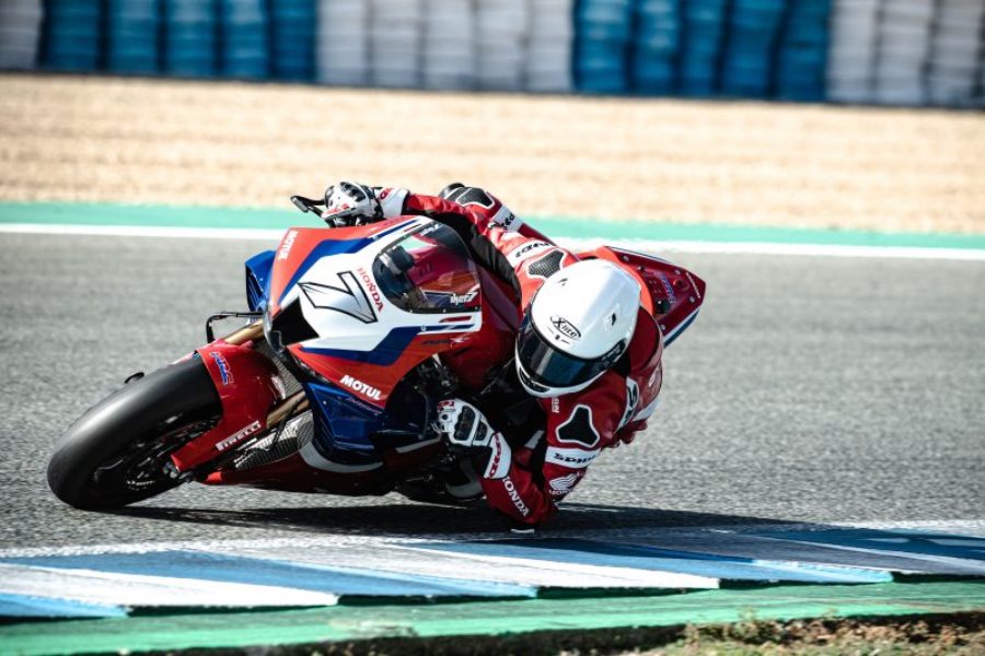 SBK, Jerez: tests terminés pour Lecuona, petit doigt gauche fracturé Ritratto di Riccardo Gugliemetti