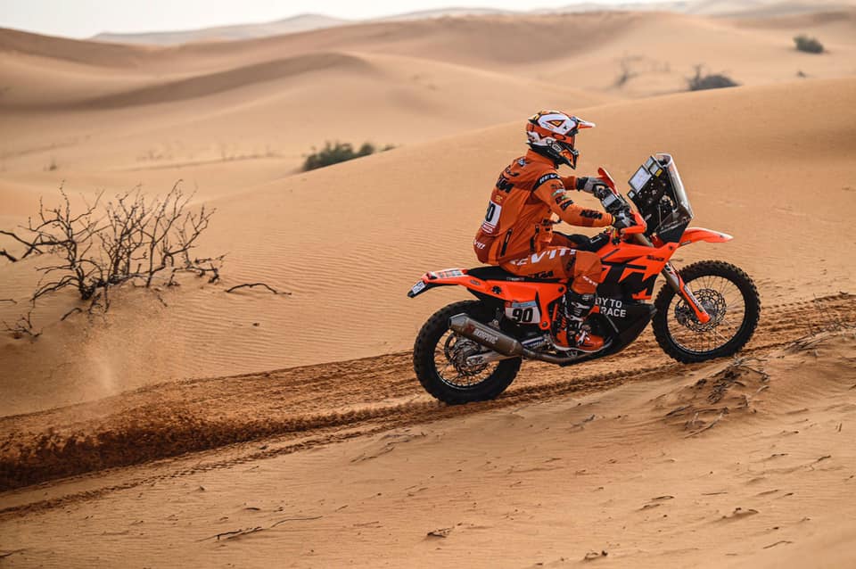 Dakar dans le chaos : arrêt de la sixième étape, crash pour Petrucci Ritratto di Riccardo Gugliemetti