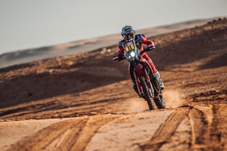 Cornejo triomphe dans la 7e étape du Dakar, catastrophe GasGas, Petrucci chasse Ritratto di Riccardo Gugliemetti