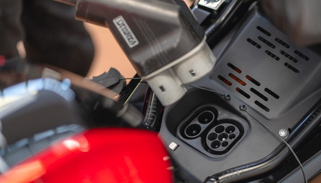 Ecobonus 2022 : des remises jusqu’à 4 000 euros pour les motos et scooters électriques Ritratto di Luca Sabatini