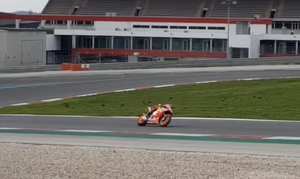 MotoGP, VIDEO – Les premiers tours de Marquez dans le test de Portimão Ritratto di GPone