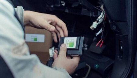 A partir de juillet 2022, la boîte noire est obligatoire pour les voitures neuves Ritratto di Fabio Caliendo