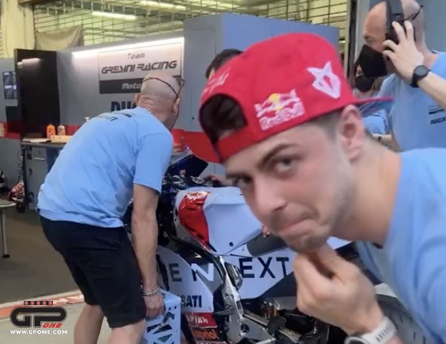 MotoGP, L’équipe Gresini allume la Ducati : le visage de Diggia est d’Oscar ! Ritratto di GPone