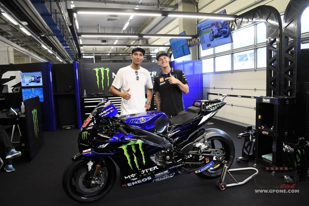 MotoGP, Yamaha entrelacés : le casse-tête du contrat Quartararo et l’attente de Toprak Ritratto di Riccardo Gugliemetti