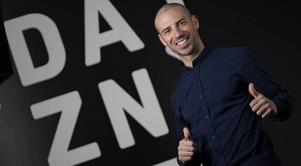 De DAZN à Canale 5 : Marco Melandri fait naufrage sur l’Île des Célèbres Ritratto di GPone